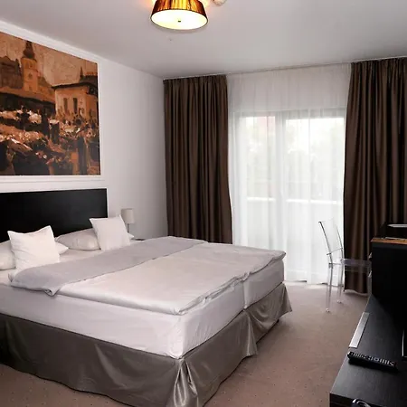 Hotel Mousson 4*