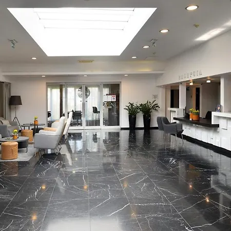 Mousson Hotel 4*